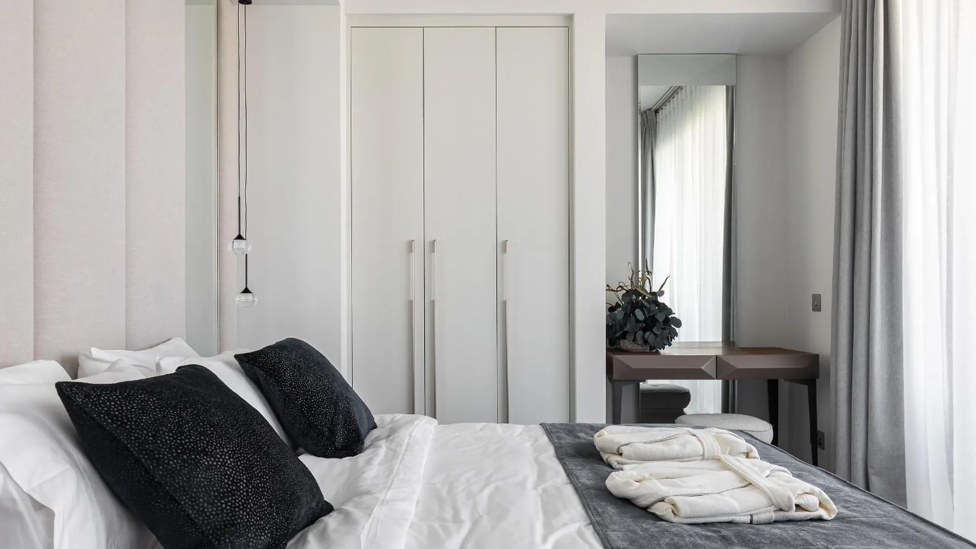 Apartament Luxury Studio Near Burj Khalifa 1208 Dubaj